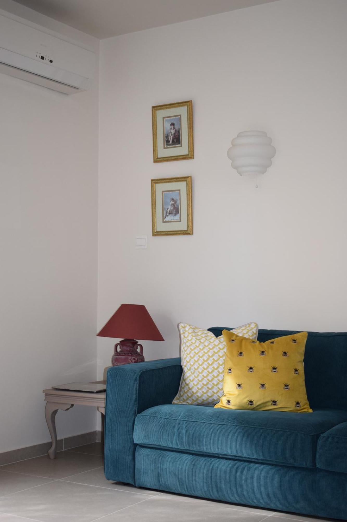 T&L Apartments Agiaos Tychonas 利马索尔 外观 照片
